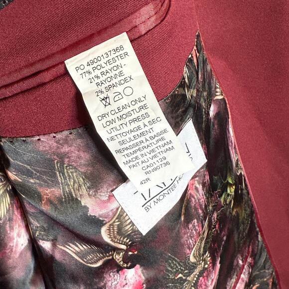 Tayion Collection Mens Classic-Fit Plaid Suit Jacket Red 42R $360 - Picture 9 of 10